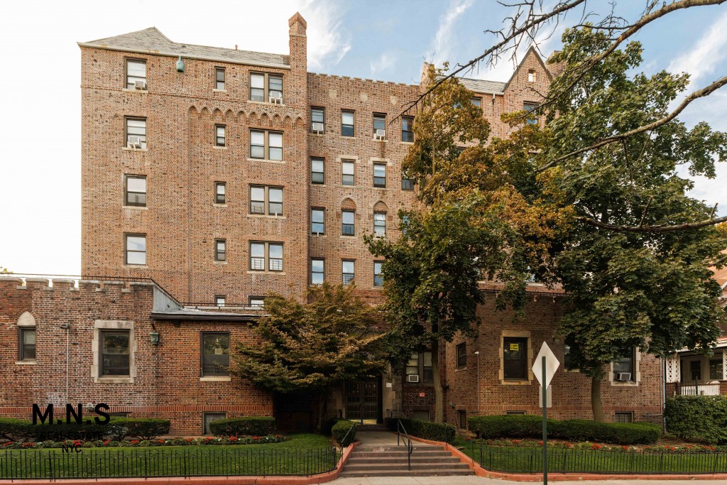 800 East 17th Street 1-E Ditmas Park Brooklyn NY 11230