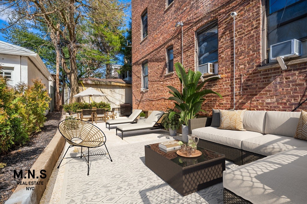 800 East 17th Street 1-E Ditmas Park Brooklyn NY 11230