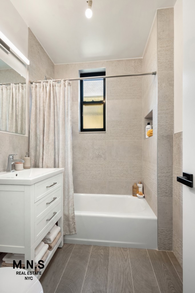 800 East 17th Street 5-A Ditmas Park Brooklyn NY 11230