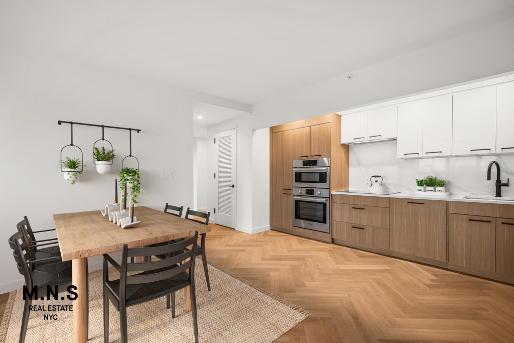 22-54 46th Street 602 Steinway-Ditmars Queens NY 11105