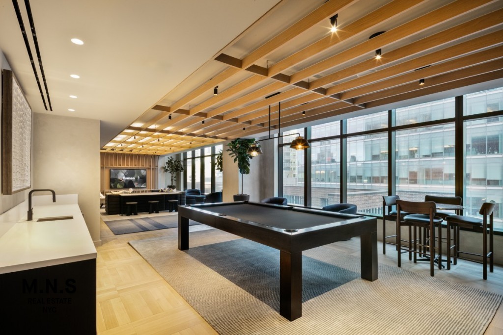 23-15 44th Road 54-A Long Island City Queens NY 11101