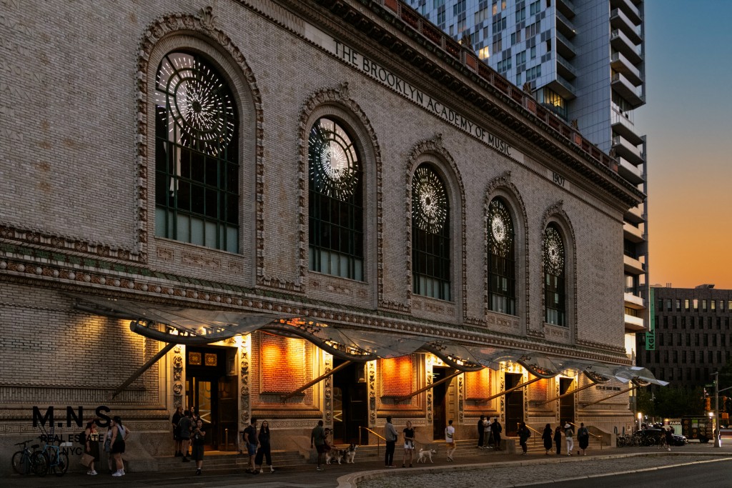 19 Rockwell Place 9-G Fort Greene Brooklyn NY 11217