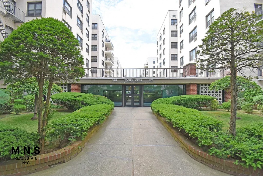 3090 Voorhies Avenue 3-M Sheepshead Bay Brooklyn NY 11235