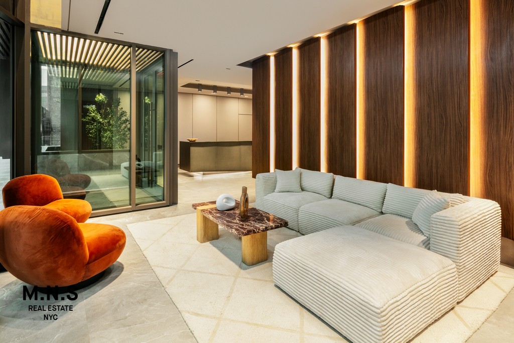 19 Rockwell Place 22-E Fort Greene Brooklyn NY 11217