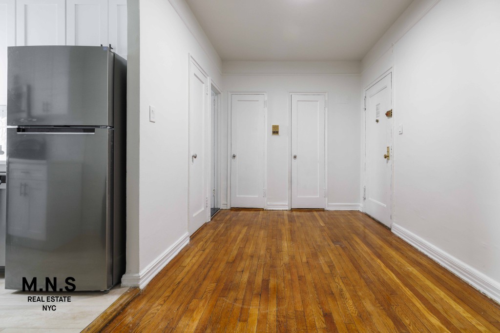 155-01 90th Avenue 1-K Jamaica Queens NY 11432