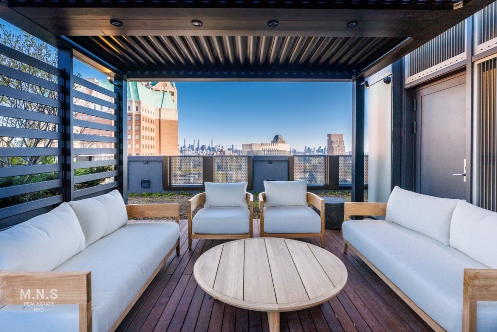 200 Montague Street 16-E Brooklyn Heights Brooklyn NY 11201