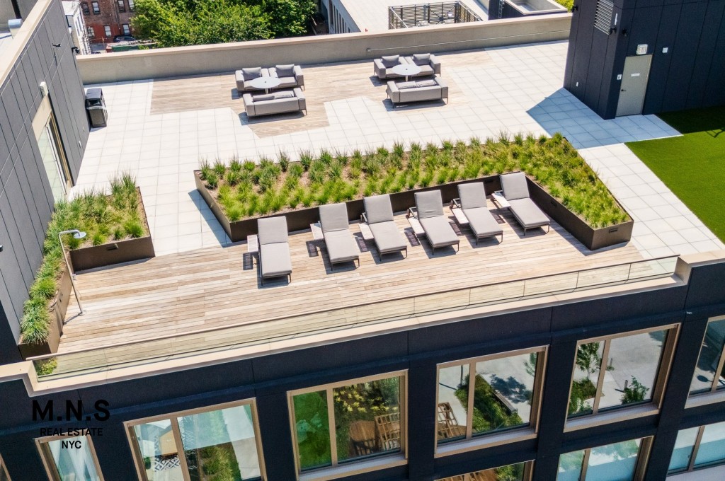 65 Dupont Street 517 Greenpoint Brooklyn NY 11222