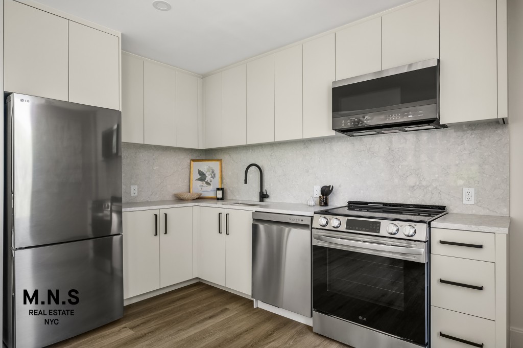 65 Dupont Street 207 Greenpoint Brooklyn NY 11222