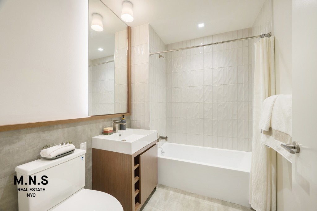 19 Rockwell Place 19-F Fort Greene Brooklyn NY 11217