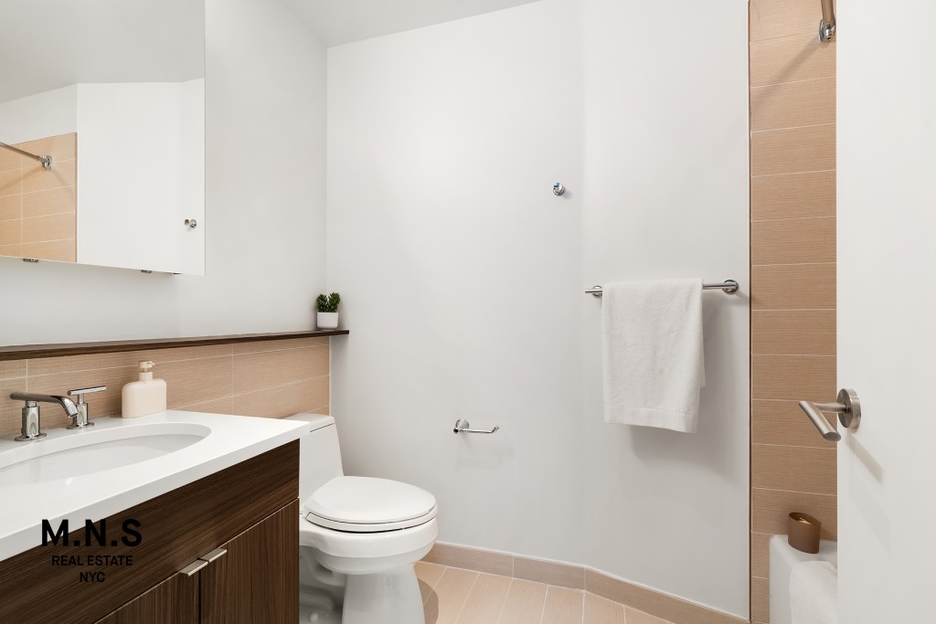 306 West 48th Street 26-A Clinton New York NY 10036