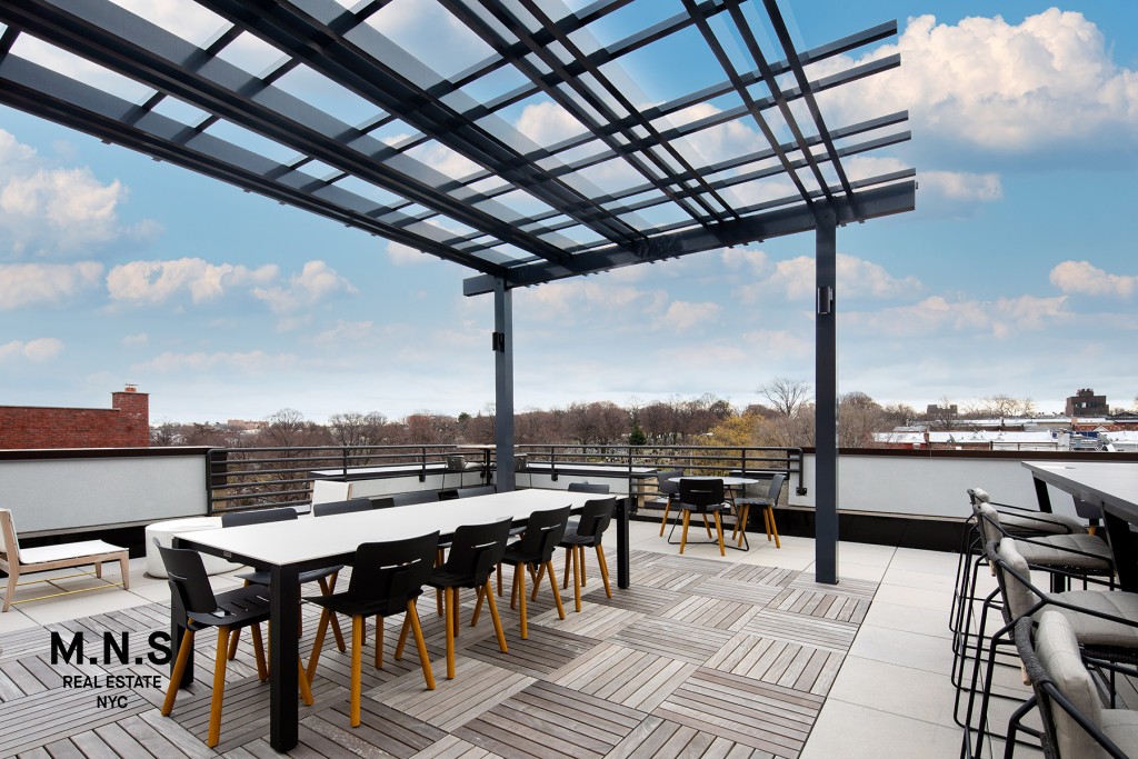 176 Woodward Avenue 334 Ridgewood Queens NY 11385