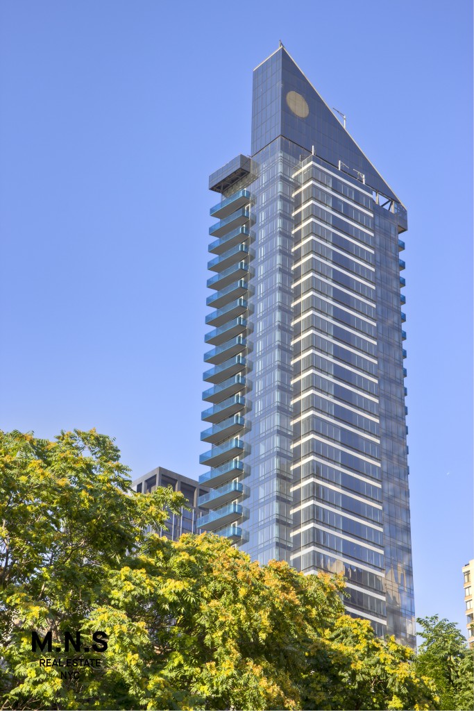 306 West 48th Street 32-A Clinton New York NY 10036